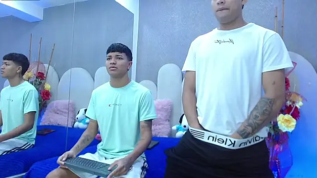 party duo playboy online show from April 18, 3:20 am