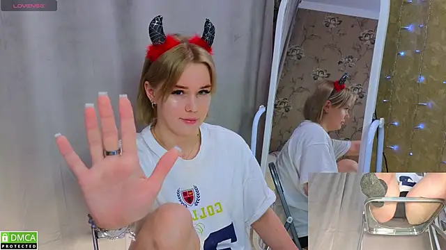 MelissaAvis online show from April 20, 8:23 pm