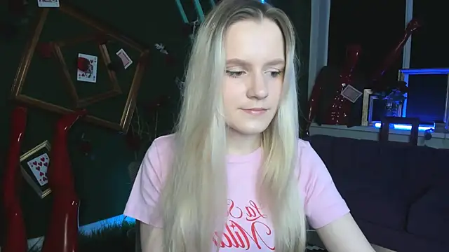 SherriButlers online show from April 9, 9:15 am