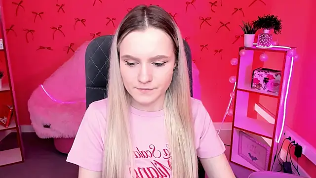 SherriButlers online show from March 31, 9:20 am