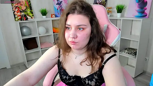 Maya Raay online show from April 6, 2:11 am