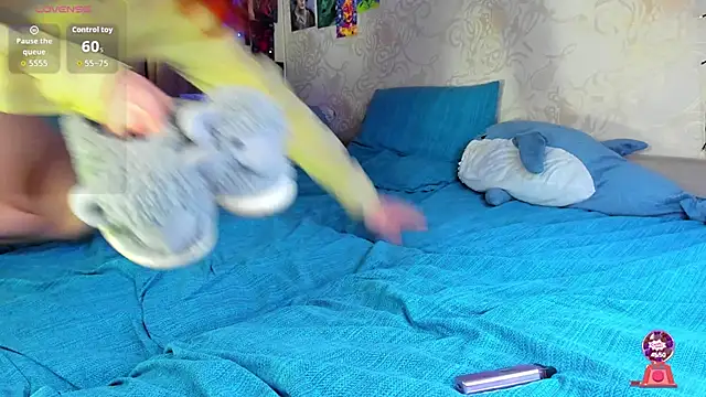 muew online show from April 16, 8:08 pm