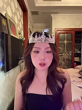 thelittlexx online show from April 9, 12:21 pm