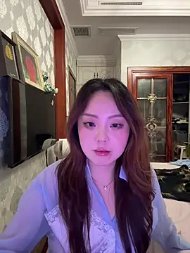 thelittlexx online show from April 14, 1:11 pm