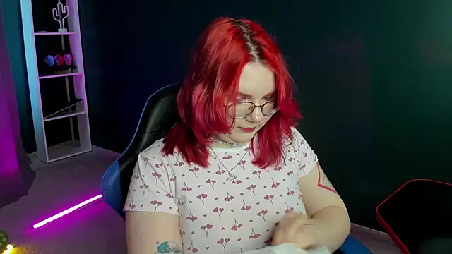 Alice Kitagawa online show from April 2, 11:40 am