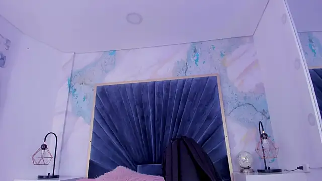 Derieri Blush online show from July 14, 5:28 pm