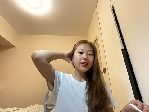 tutu512 online show from April 18, 11:35 am