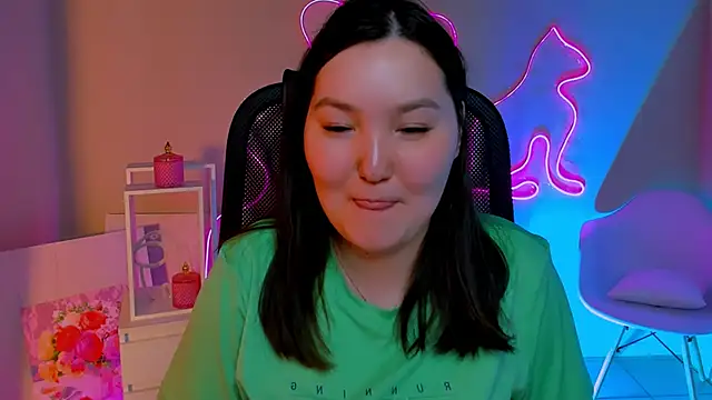 CamilaMartiez online show from April 18, 1:13 pm