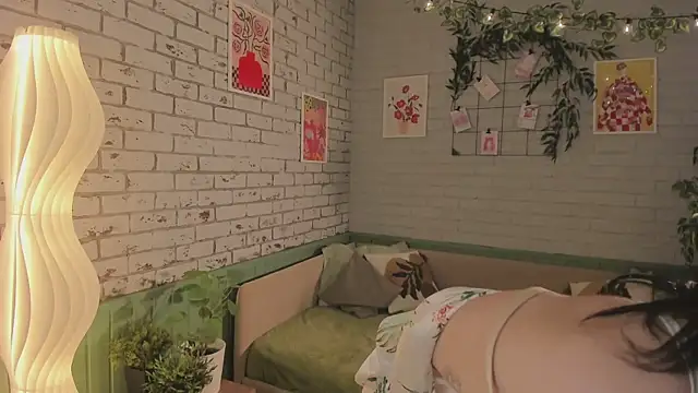 miraiakik online show from March 29, 2:38 pm