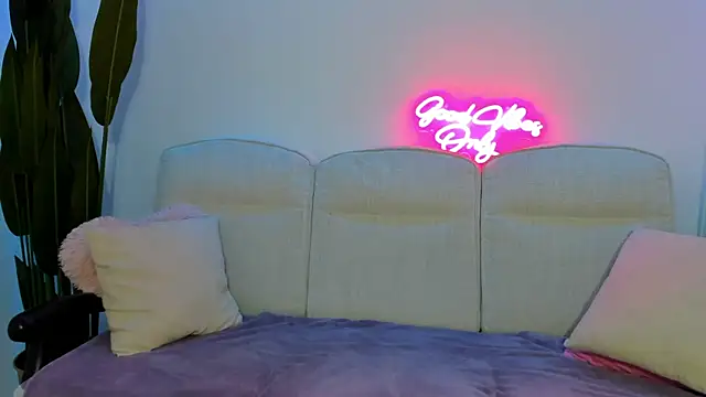 Cassy-Foxy online show from April 14, 5:29 am