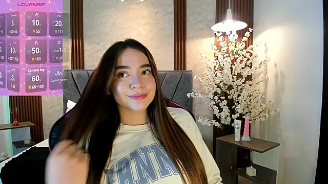 Anissa m  online show from April 7, 7:05 pm