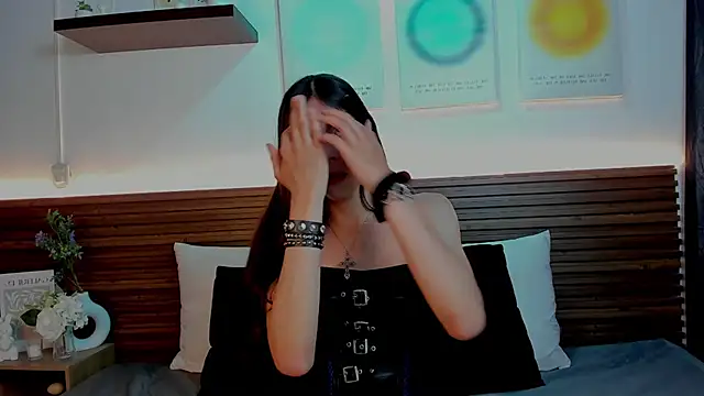 Sara cutie  online show from April 6, 7:15 pm