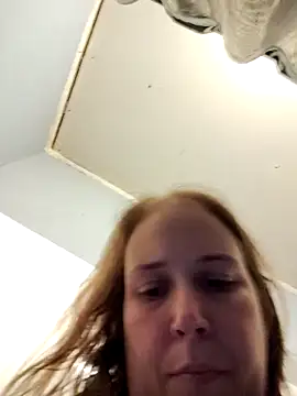 023thickandjuicy07 online show from April 16, 3:40 am