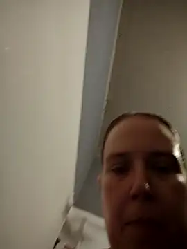 023thickandjuicy07 online show from April 19, 2:55 am