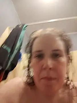 023thickandjuicy07 online show from April 1, 3:51 am