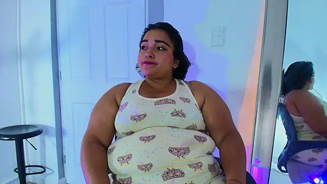 Samantha chubby online show from April 16, 4:02 am