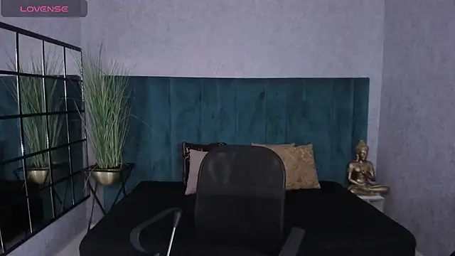 Antoniajblair online show from April 15, 3:12 pm