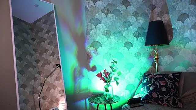 Frantease online show from April 18, 5:32 am