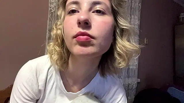 enchantedass online show from April 11, 5:27 pm