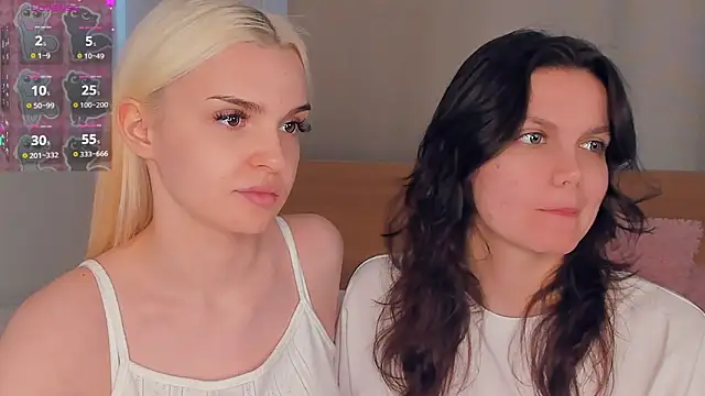 JuliannPaysour online show from April 17, 7:21 am