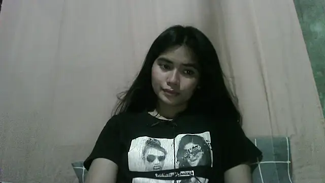 SarinaWhisenton online show from April 3, 5:49 am