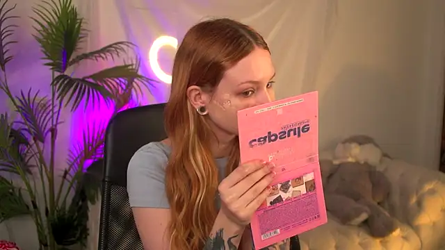 zoeforrd online show from April 11, 5:02 am