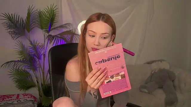 zoeforrd online show from April 7, 5:31 am