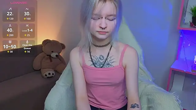 Mary Wester online show from April 18, 11:59 pm