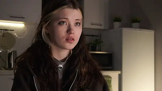 ShyAkemis online show from April 15, 4:18 pm