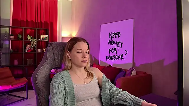 VireliaMoonfall online show from April 15, 10:05 am