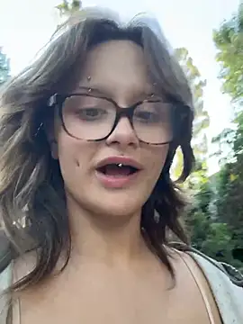 alldogsgotoheaven online show from June 12, 1:57 am