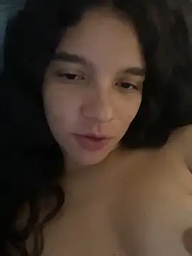 Morena  Florr online show from April 14, 10:10 pm