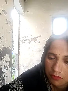 Raanieoy012 online show from April 6, 2:33 am