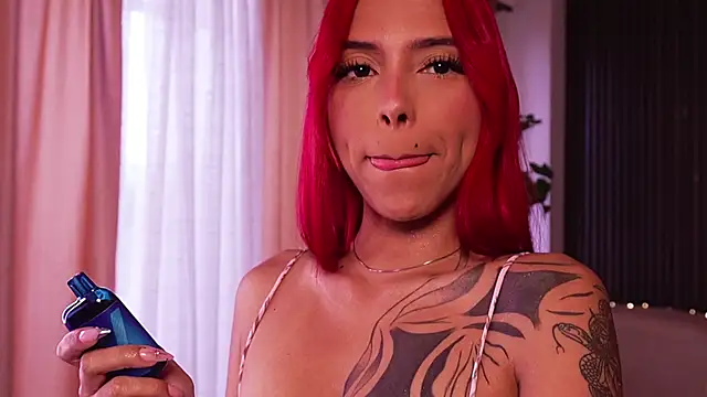 LilithLuxor  online show from April 17, 2:08 pm