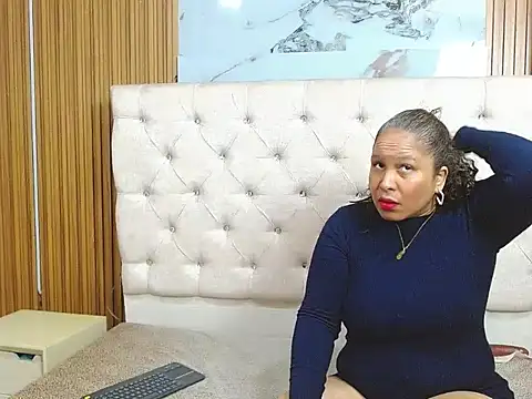 sayarahotcl202 online show from April 12, 9:50 pm