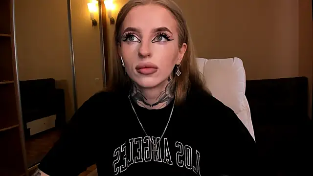 harley kimm online show from April 18, 5:10 am