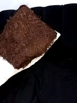 sultrydiva00 online show from April 12, 5:38 pm