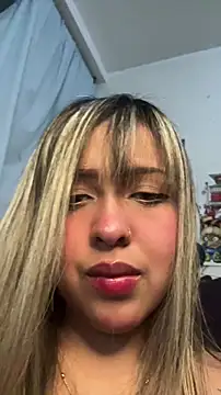 NinaValencia  online show from April 6, 11:28 pm