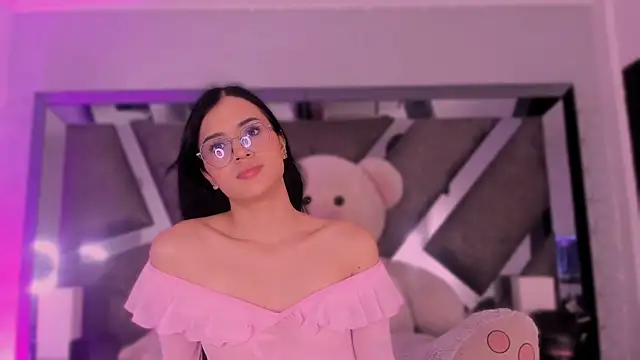 Megan Danbury online show from April 15, 12:28 pm