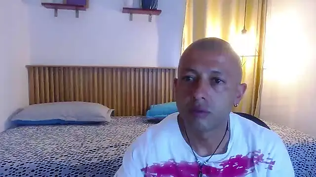  bonnie and clyde online show from April 15, 7:25 pm