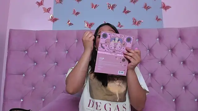 ZaraBlazze  online show from April 9, 2:47 am