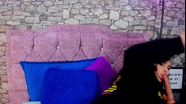 sweet  cherry1 online show from April 18, 7:07 pm