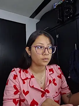 rouse  red online show from April 21, 9:00 pm