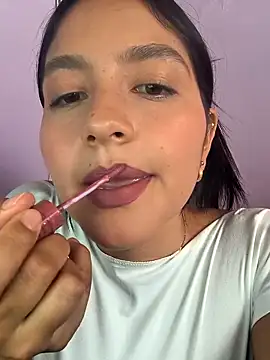 SophiaCastro09  online show from April 18, 9:37 pm