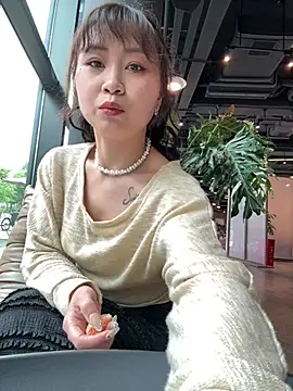 Huihui 518 online show from April 7, 6:59 am