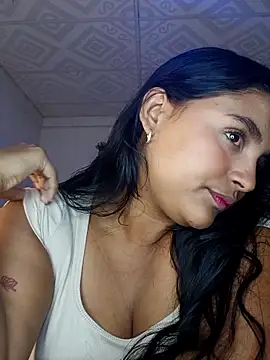 Kim roussee online show from April 25, 4:04 am