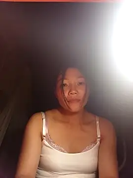 -Quyny- online show from April 1, 1:52 pm