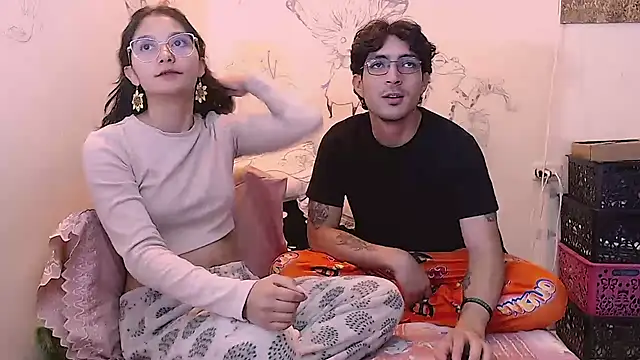 lilla9 online show from August 6, 1:01 am