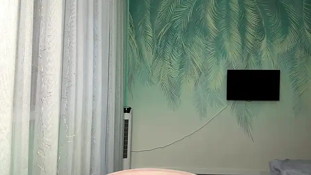 Kate Jomallona online show from April 18, 1:13 pm