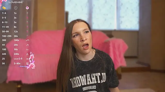 Nayeomy online show from April 15, 1:55 pm